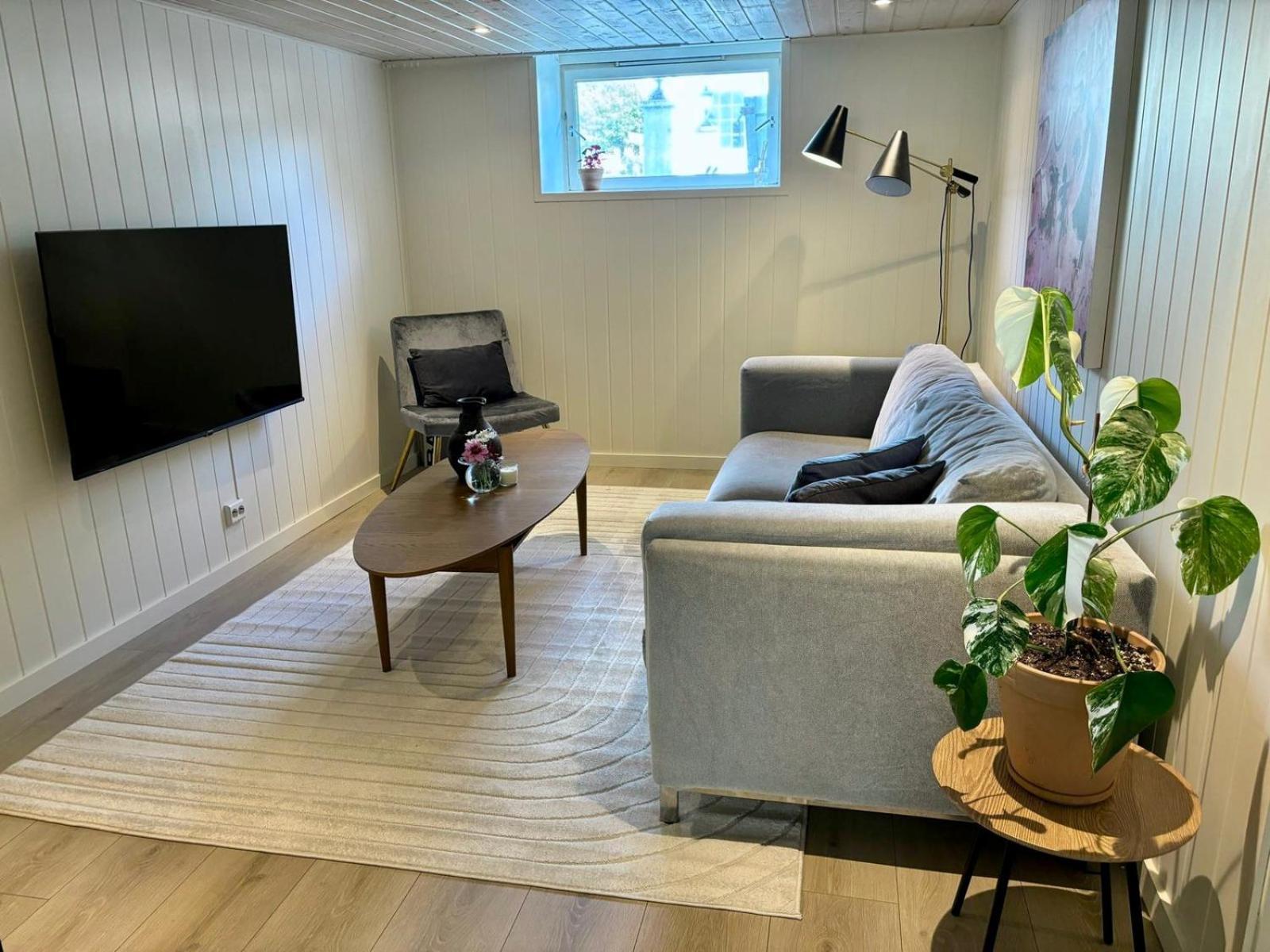 Down Town Apartment With Outside Area In Villa Kristiansand Zewnętrze zdjęcie