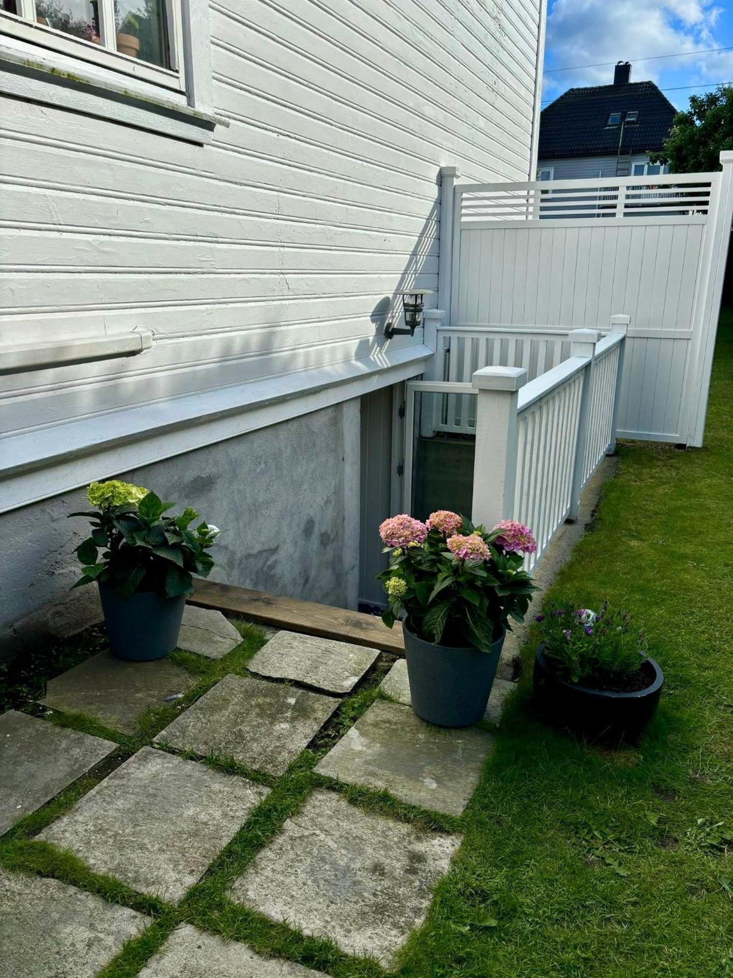 Down Town Apartment With Outside Area In Villa Kristiansand Zewnętrze zdjęcie